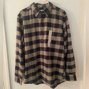 St John’s Bay- Sage Buffalo Plaid Flannel Shirt-NWT